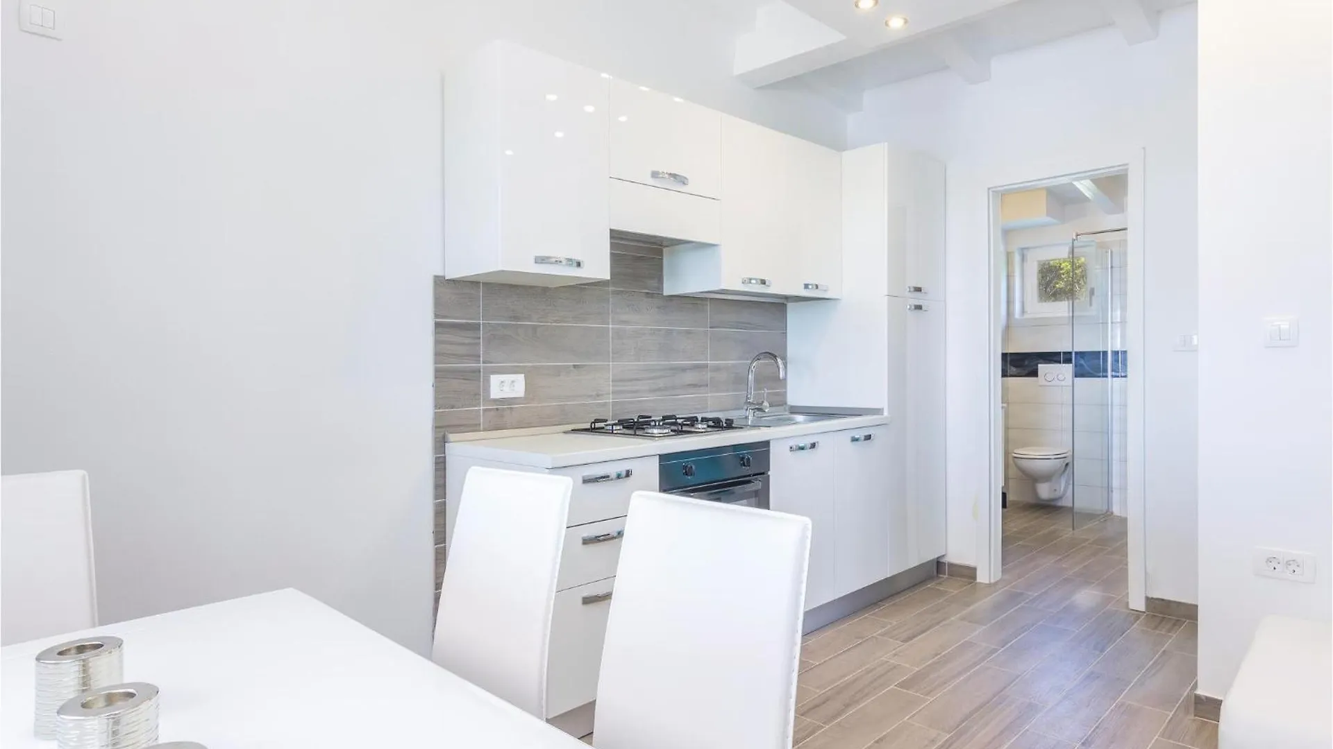 Amazing Home In Cubani With Wifi Crnibek 0*,